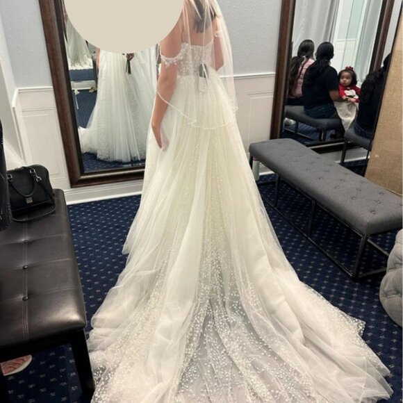 Madison James 'Hopkins' Never Worn/Altered Wedding Dress - Picture 3 of 4